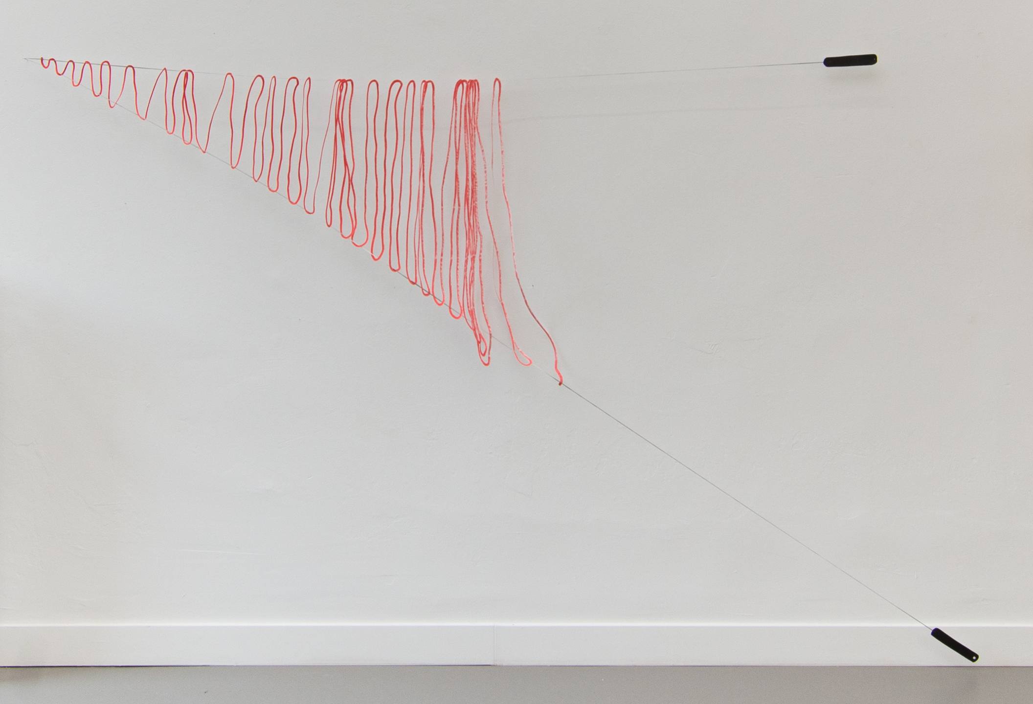 Benoît Felix, Deux droites pour un chemin qui ne se veut pas le plus court (dessin à poignees), 2025, cut-out drawing, colored marker, Indian ink on Tyvec, 3 pins, 165 x 230 x 2 cm